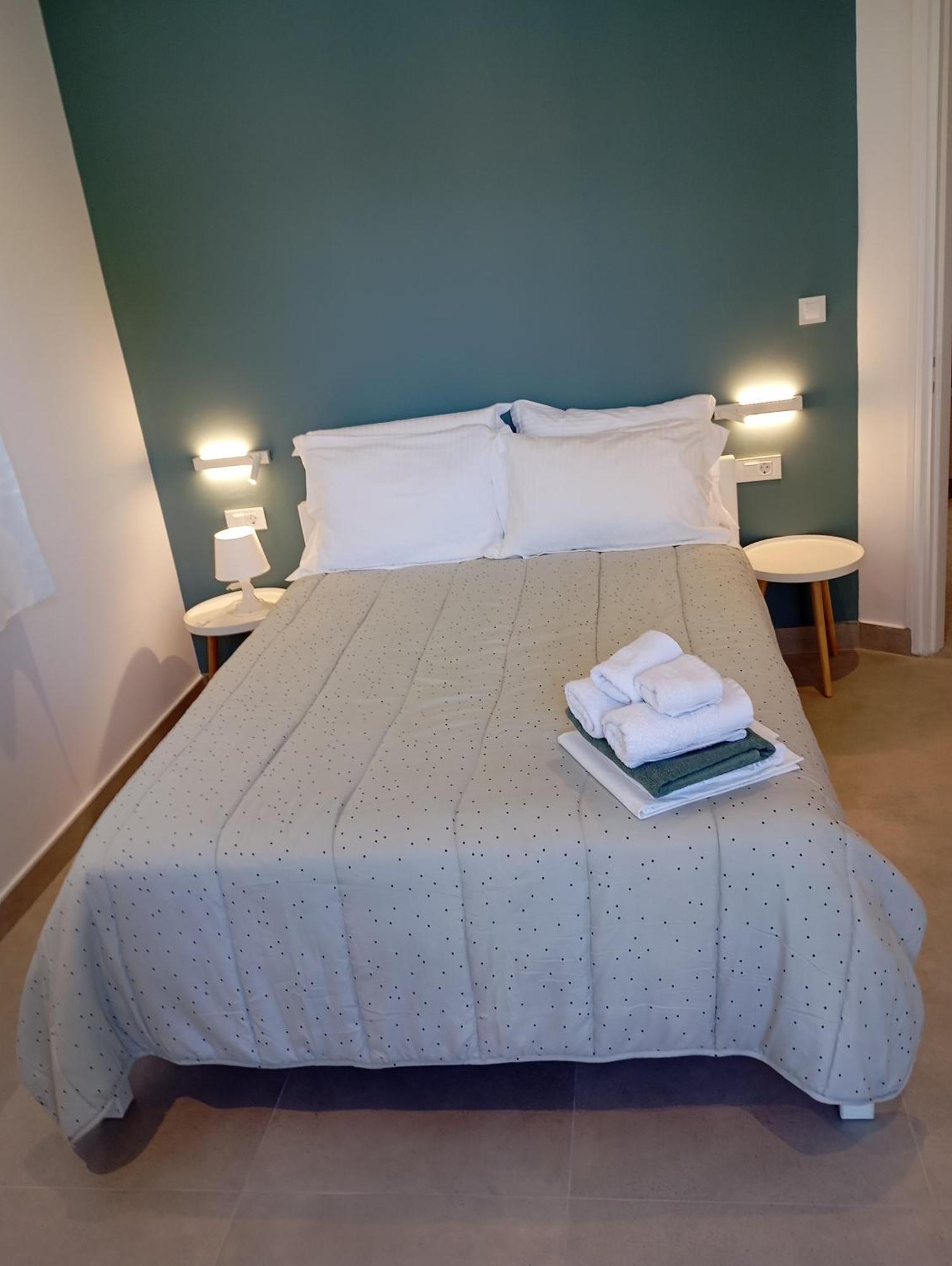 Anastasias Apartments Iria Luaran gambar