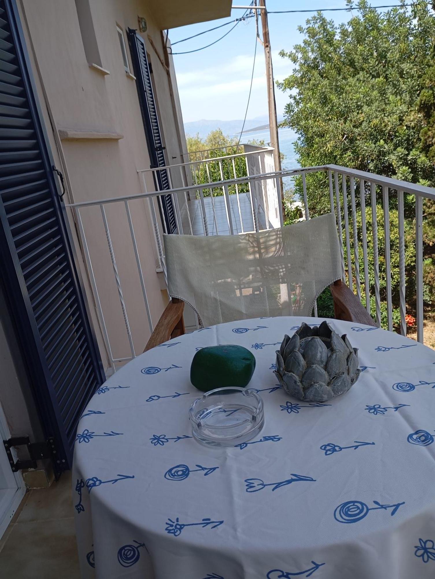 Anastasias Apartments Iria Luaran gambar