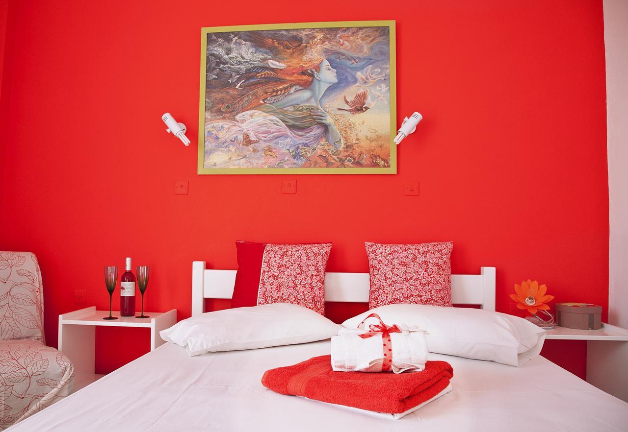 Anastasias Apartments Iria Luaran gambar