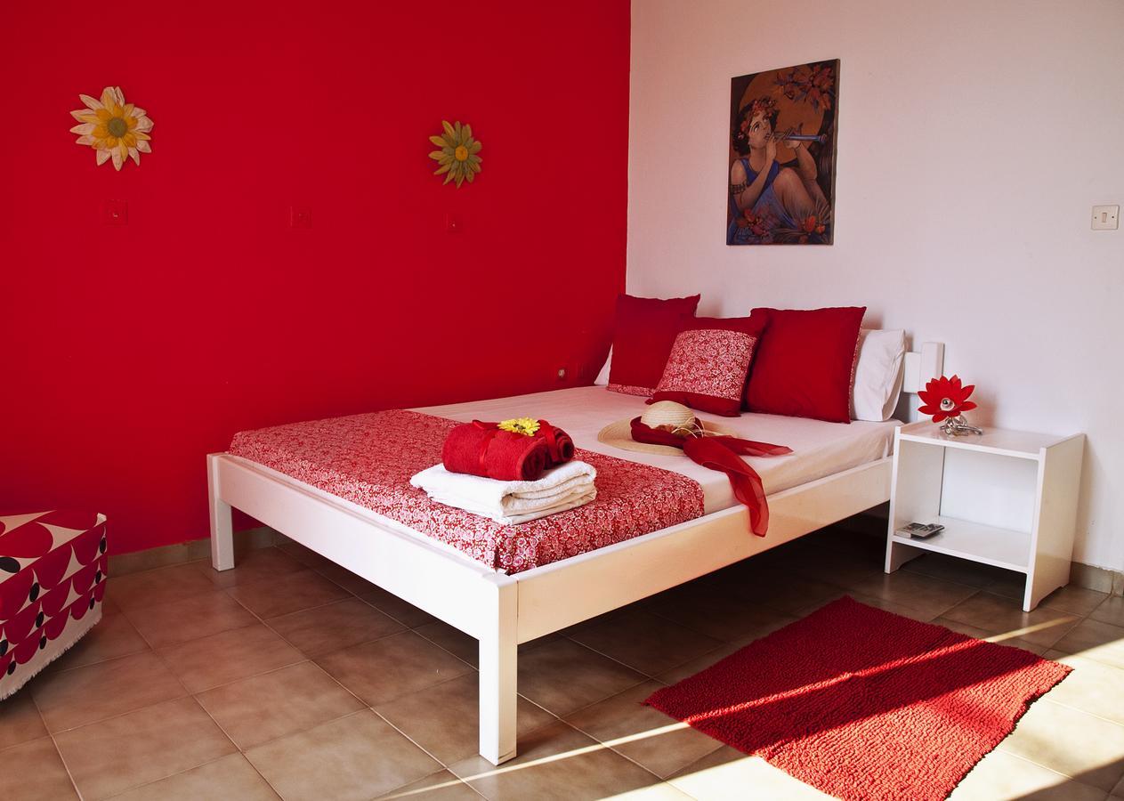 Anastasias Apartments Iria Luaran gambar