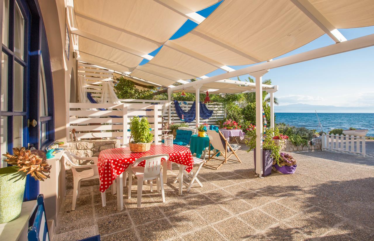 Anastasias Apartments Iria Luaran gambar